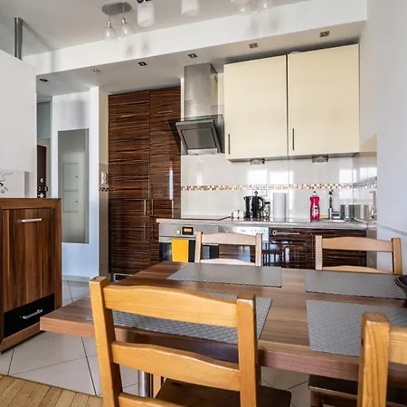 Comfortable And Cozy Apartment-Platinum Towers&606 Appartamento Varsavia