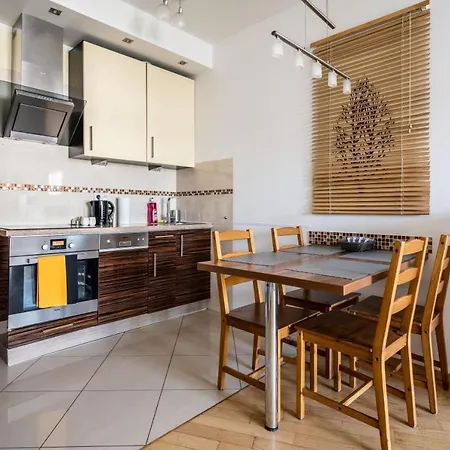 Comfortable And Cozy Apartment-Platinum Towers&606 * Warszawa